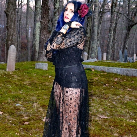 Meet your Posher, Sarah - Picture 8 of 11